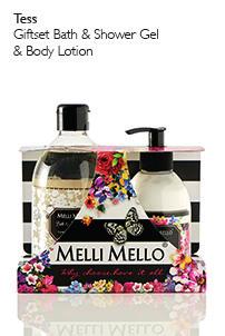The luxurious design with golden ornaments, fl owers and rhinestones makes this Melli Mello Bath & Showergel & Bodylotion an unique Gift!