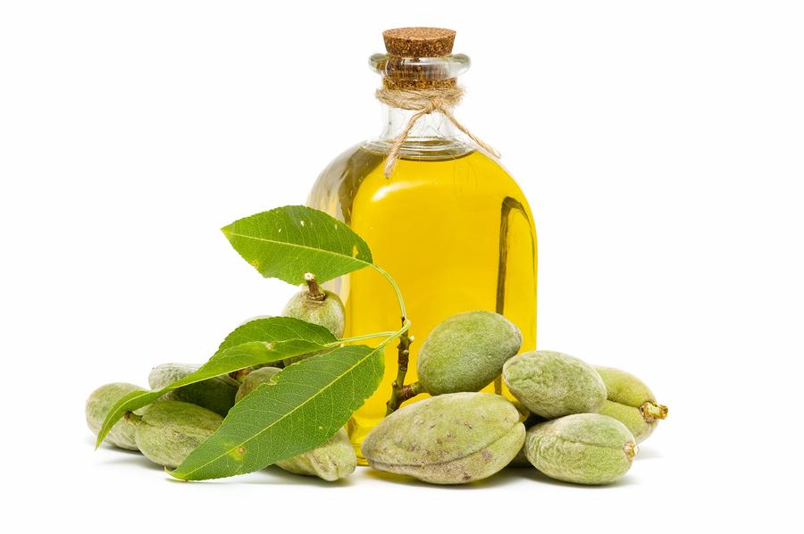 Sweet almond Dulcis amygdalinas oleum Prevents skin aging Controls muscle and Joint pains.