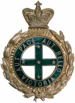 (2) $120 5407 Victorian Volunteer Cadet Corps, c1890s, hat badge in brass (38mm) (Grebert P163), lugs present but damaged; 32nd Infantry