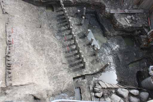 Borders and Communication The eastern side of the excavation area at Rådhuspladsen ran more or less along the middle of Vester Voldgade (Western Rampart Street), the city s former defence line to the