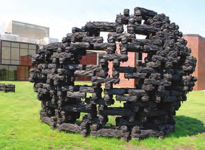 In the 1980s, she decided to make public sculptures and sought a material that would be durable outdoors.