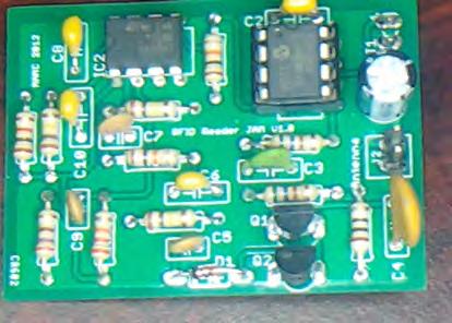 Step 22 - Insert the pre-programmed microcontroller Insert the microcontroller PIC12F683 into the IC1 socket