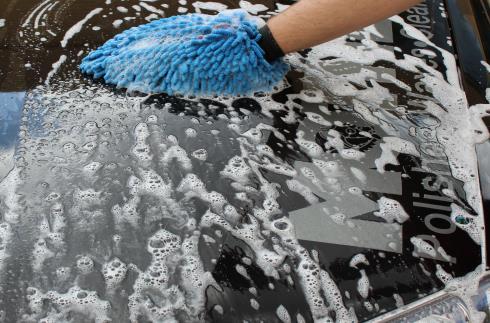 Rub a dub-dub A microfibre wash mitt or sponge works best but rinse it often and work from the top down.