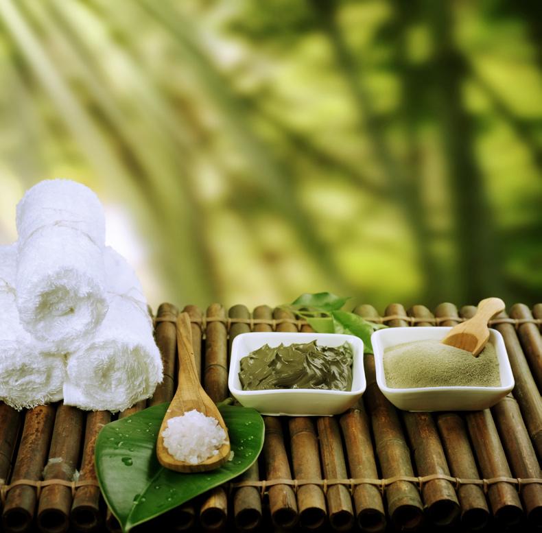 Massage S i g n at u r e S e a S pa M a s s a g e Be transformed with a rhythmic, flowing massage based on the traditions of Bali.