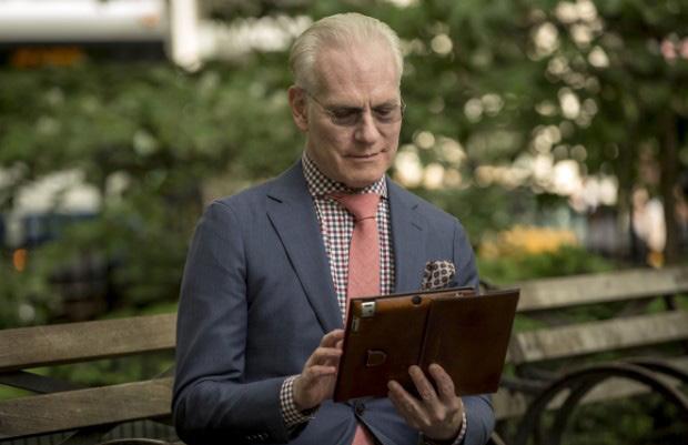 As Seen In/November 2016 04 Get on Trend: Tim Gunn Says that Glasses Are Your Wardrobe s Secret Weapon Tim Gunn isn t trying to make glasses great again: They never were out of style.