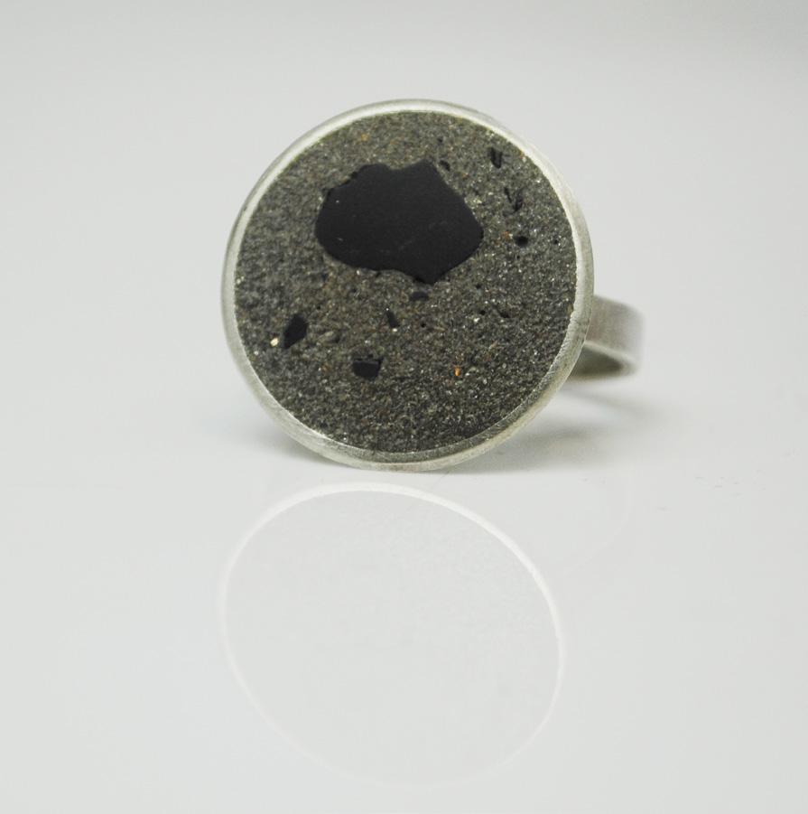 concrete ring II sterling silver, concrete, black spinel