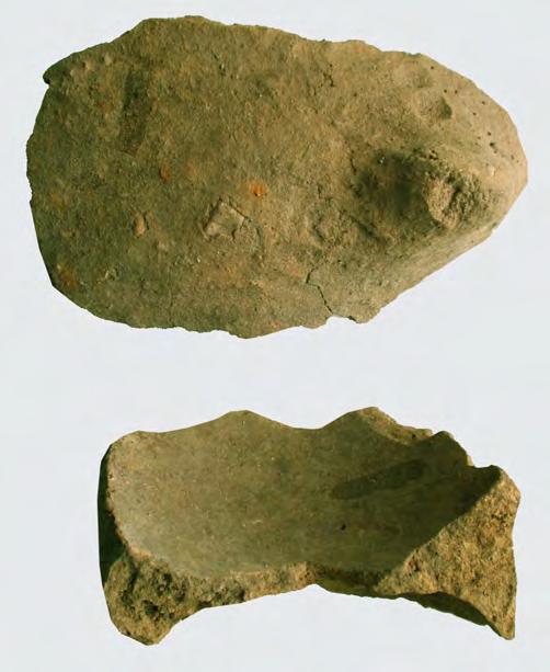 80 CHAPTER IV N. Vlassa has published some very interesting ceramic fragments, found in the upper part of his second level (that is, Vinča B1-B2 levels).