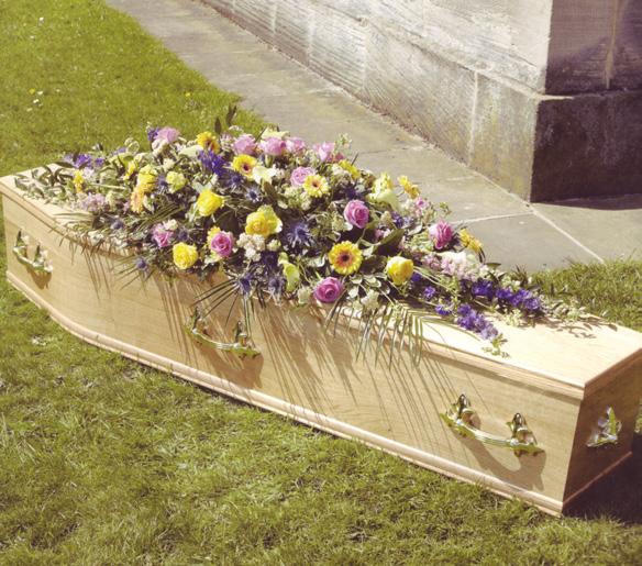 Caskets C1 C1 - Traditional casket spray available in a variety of colours.