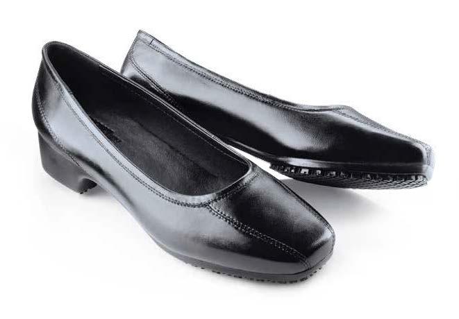 The rubber heel measures 3.5 cm. WOMEN S: 3003 Black 2.