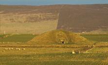 NEOLITHIC SITES - UNSTAN TO BOOKAN A NEOLITHIC LANDSCAPE Unstan chambered cairn is unusual in having stalls and a side chamber Unstan Cairn (HY283118), near the Brig o'waithe has given its name to a