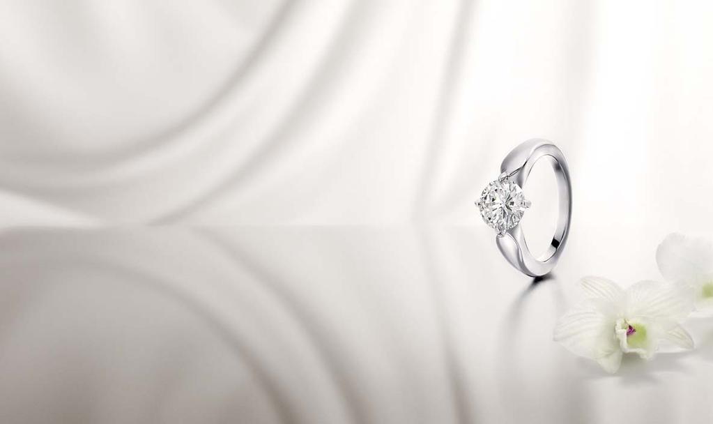 DEDICATA A VENEZIA As the first engagement ring was exchanged in Venice in the early 16 th c., Bulgari dedicates a line of jewellery to this romantic Italian tradition.