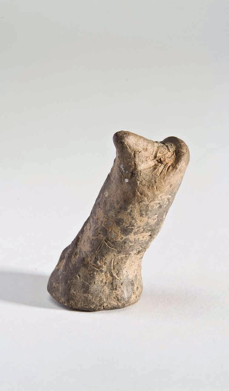 AP/1930 Burnt clay; height 4,0 cm AP/1930 Kipec v obliki človeške