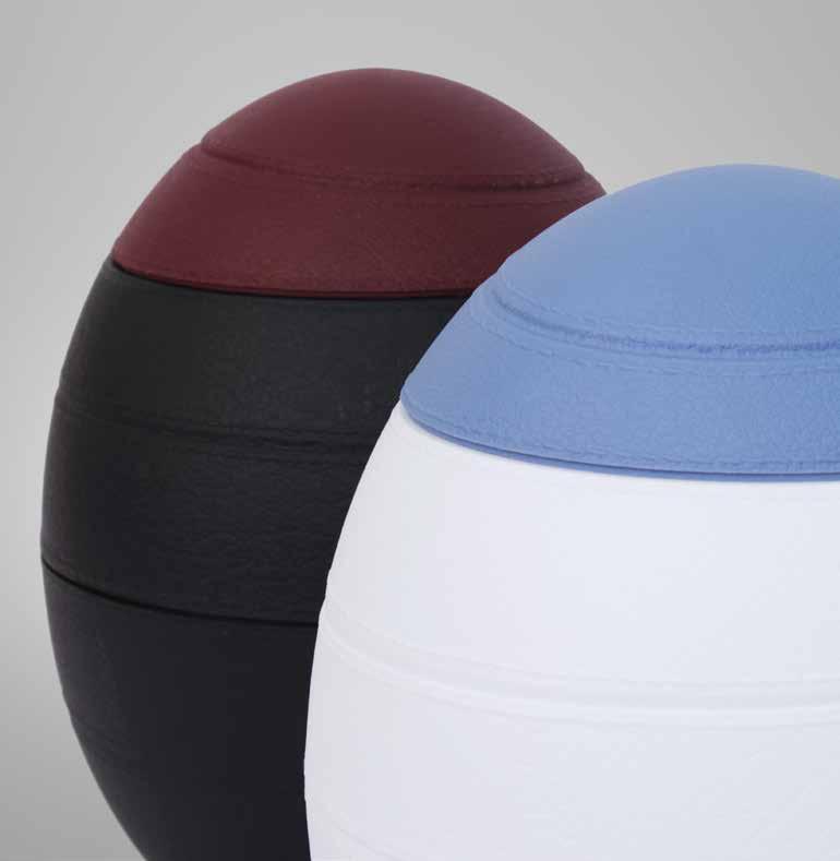 THE ELEMENTAL RANGE These modern egg-shaped eco urns reflect the life cycle.