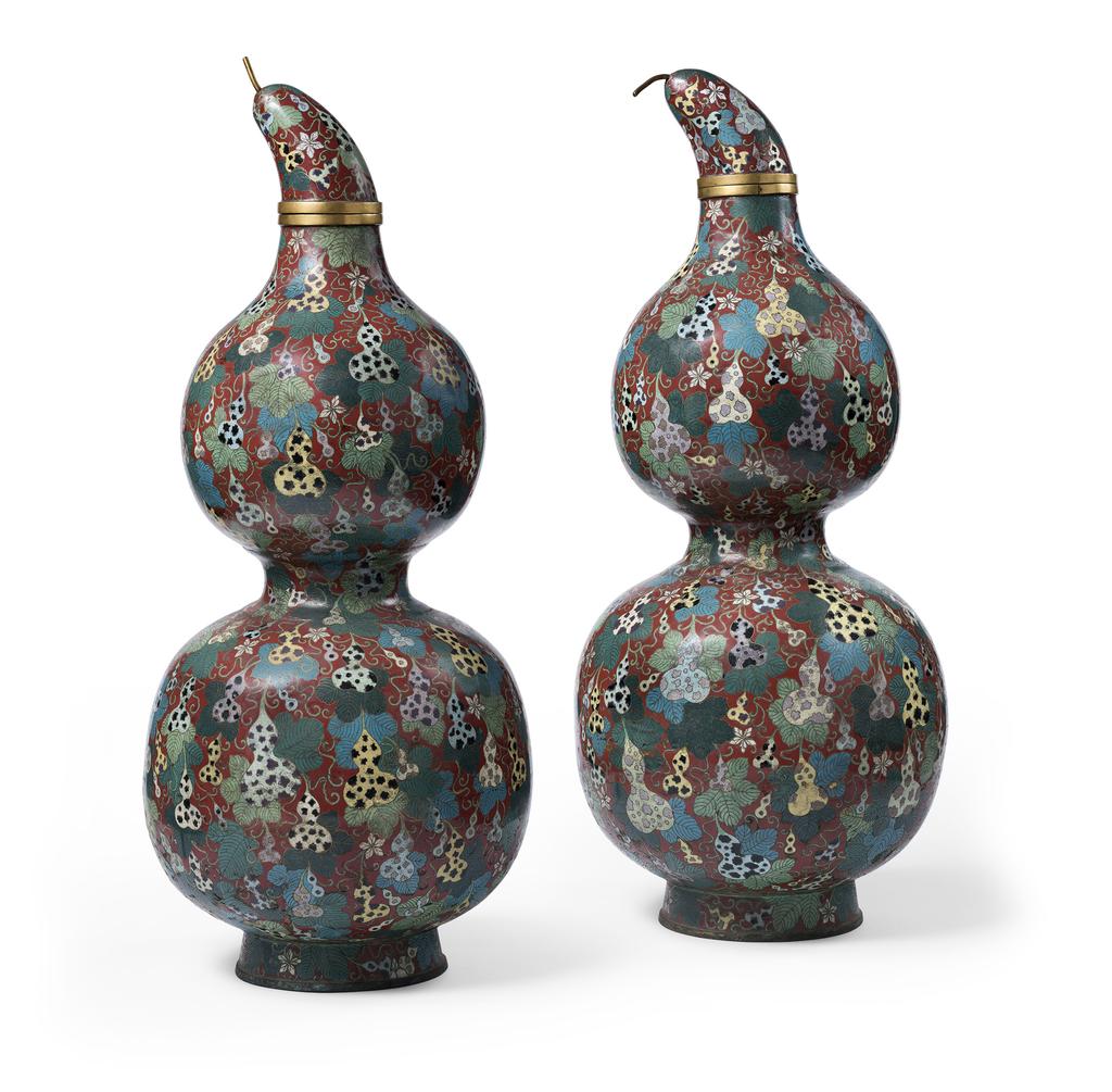 Pair of large double-gourd shaped vases with covers, gilt bronze and cloisonné enamel Qing