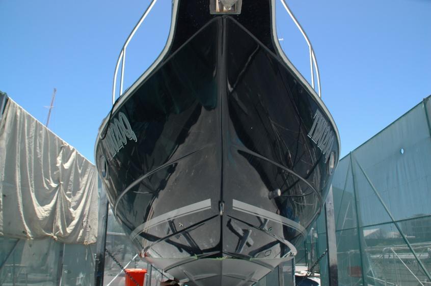 Dulon Polish Application Guide for Boats This guide is intended to assist in the application of Dulon products and assumes that the users have basic knowledge and skills using rotary buffing