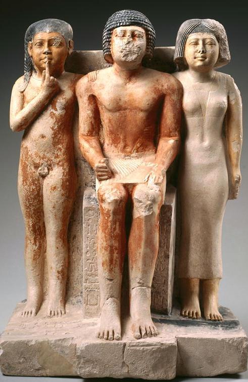 The statue shows their children (boy and girl) standing beside their legs. The frame in which the statues are located is inscribed inside a band-frame. Fig.