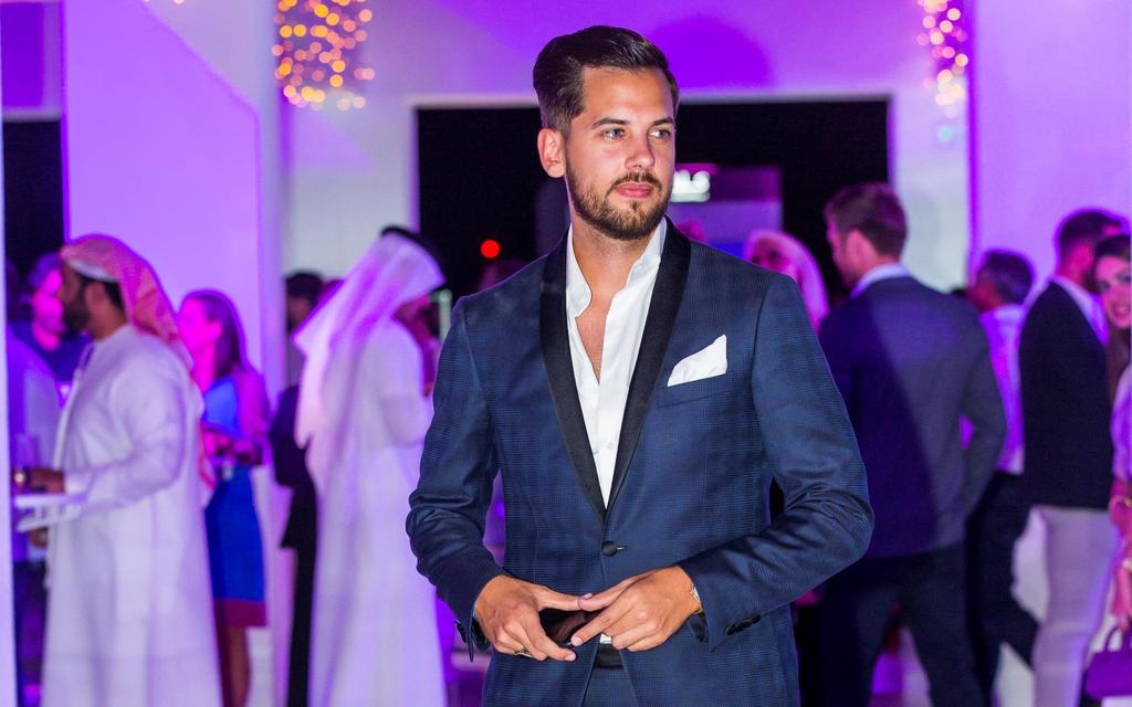 UAE Oman UK Mexico Brazil FASHION - LIFESTYLE ANDY SCOTT Fashion and Lifestyle Blogger UAE While playing football on a scholarship in the US, Andy first grew his now extensive social media following