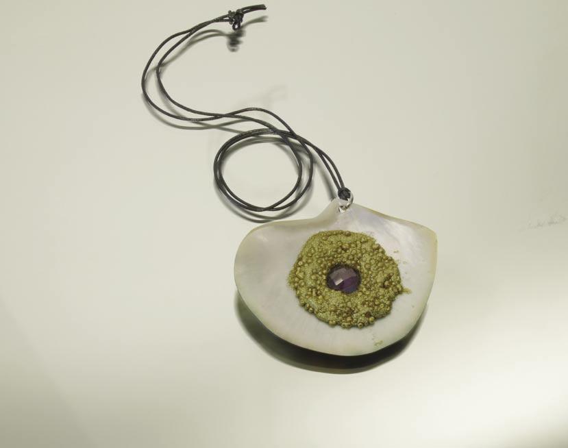 mesi jilly shell pendants Oversized