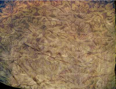 333). 7. Characters on a pair of silk pants (State Hermitage MR-1979, 1980) [Figs. 6, 7]. The pants were found in Barrow 6 and consist of two separate halves. The inscription [Fig.