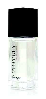 This aromatic, woody fragrance offers fresh top notes of apple,