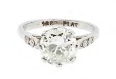 PLAT Ring size: J, estimated principal diamond weight: 2.