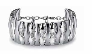 Polish stainless steel double-ring clasp.