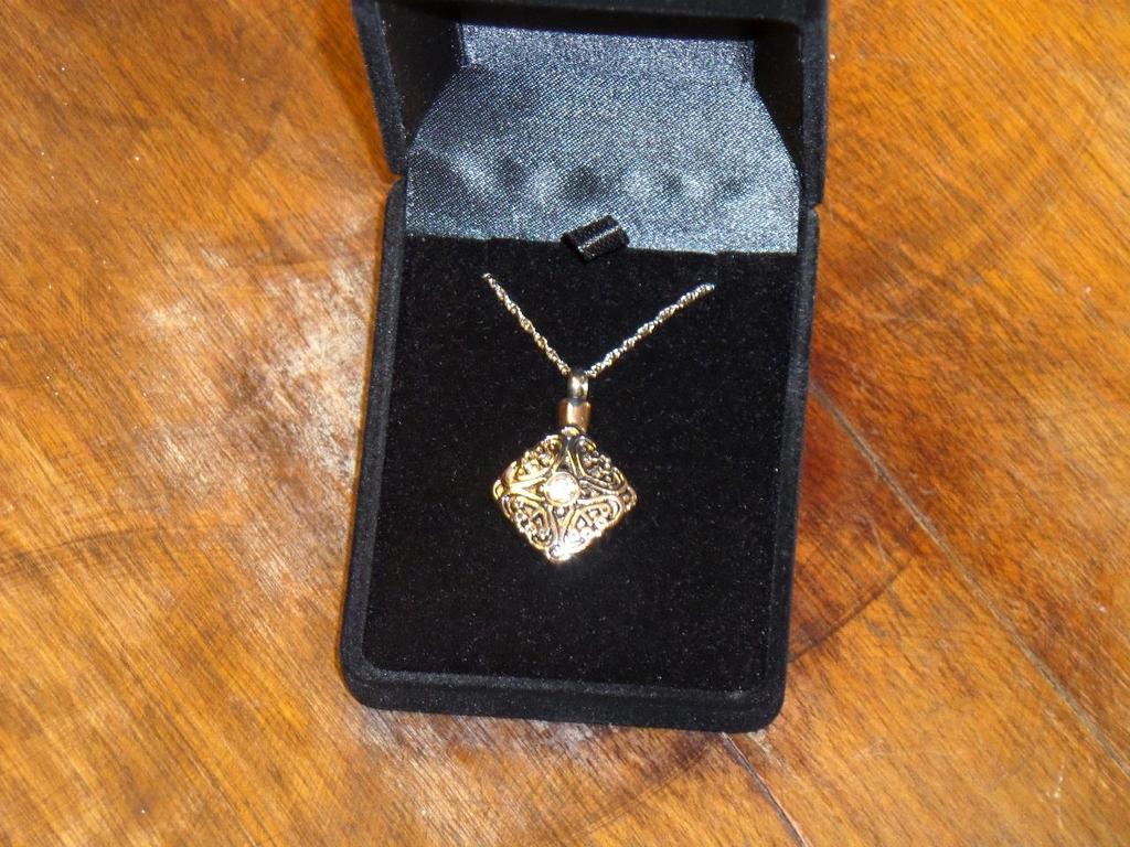 Necklace;Crystal Diamond Keepsake/Sharing Encrusted with bling; cremation
