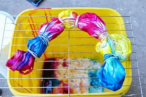 clean your grate and flip over finishing out the dye with the same colors as from the other side.