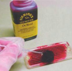Applying the Aniline Dye Aniline dye penetrates the model in a few seconds, so you need to work quickly.