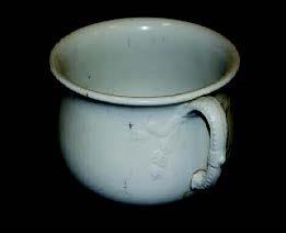1700 Found: Hampton Court moat excavation This particular chamber pot is