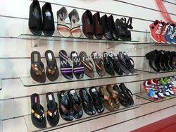 SHOES DISPLAY
