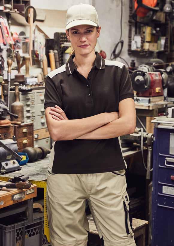 18 19 > MB6621 6 Panel Cap page 90 James & NICHOLSON WORKWEAR The new James & Nicholson workwear: For men, women, craftsmen or DIY ers, the new, extended product line is diverse, meets the highest