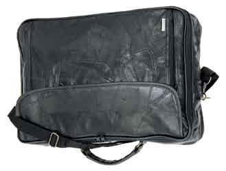 5 Briefcase Interior pocket, file pocket and organizer.
