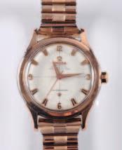 under the Wakmann brand name, the case stamped 708410,171 and within Wakmann Watch Co. Swiss, 18K 0.750, made circa 1949, diameter: 35mm.