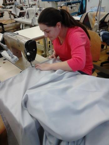 Making underskirt puckering of the skirt sewing of