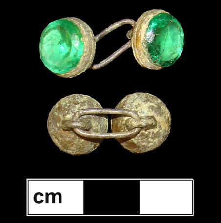 more than one type of material, for example, metal with a jewel inlay (see Section 4 for information on cataloging 2-piece buttons).