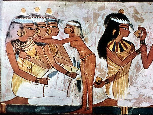 also, slaves were often wearing nothing.. Men were wearing wrap skirts (Shendyt), with a belt around the waist.