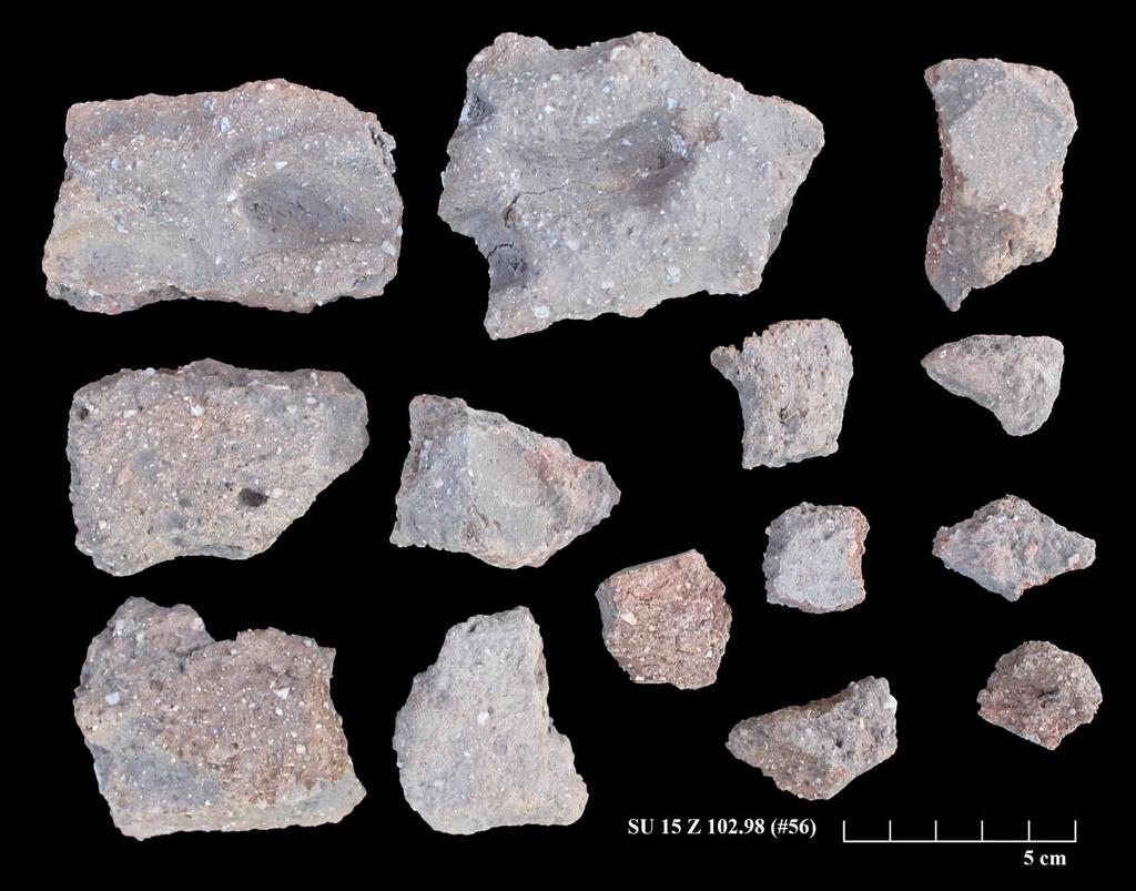 Fig. 15. Tannur/tabouna fragments from SU 15 Z 102.98 (#56) made in Phoenician tradition, but possibly dating to Punic times.