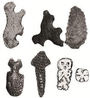 valves, 3 spondylus fragments, 1 incised shell disc, and 2 stingray spine fragments (Coe 1959:85). Image courtesy of the University Museum, University of Pennsylvania (Coe 1959: Figs.
