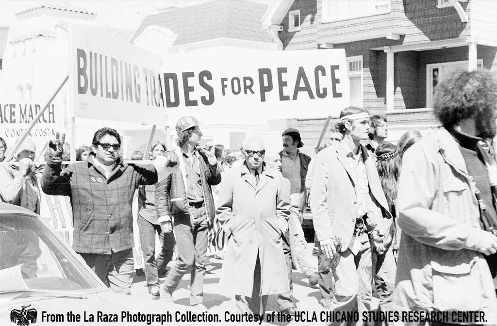 Protesters at the San Francisco Peach March Raul Ruiz, La Raza