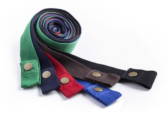 interchangeable coloured apron straps!