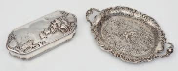 106 A set of six Russian silver and gilt spoons, the bowls decorated with niello scenes of monuments, Kalouga, maker Syemyen Kozakov, contained in a fitted case, 3.8ozs.