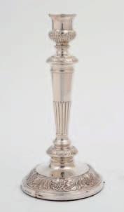 50-70 141 A Victorian silver mounted claret jug, maker Mappin & Webb, London, 1899, the hinged lid with loop handle, mounted on a clear glass base, 22.5cm. high.