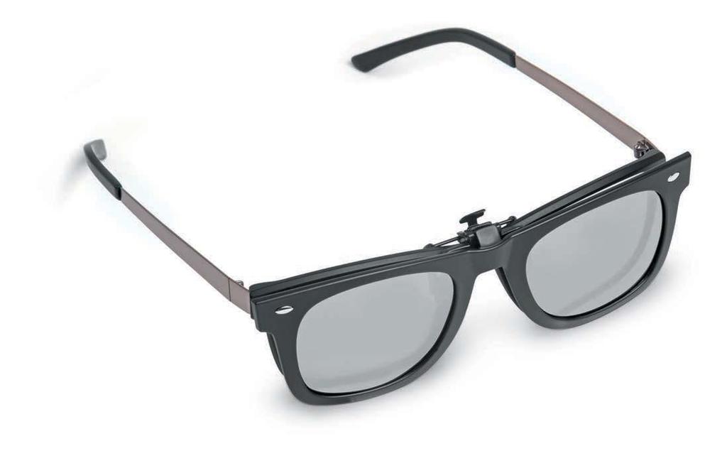 Clip-on Polarised Clip-on Rayban Style NEW Available in 2 sizes 100 % UV protection Including case 927.
