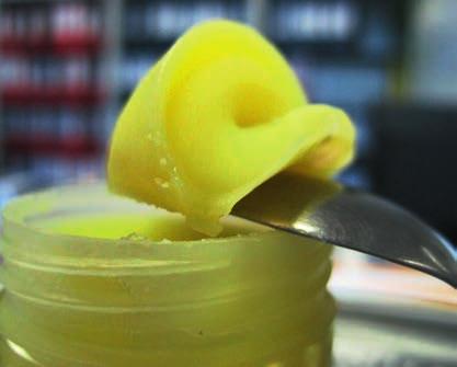Using this basic ingredient of the mango butter there are only four specially selected processing plants where the perfect kernels are picked out.