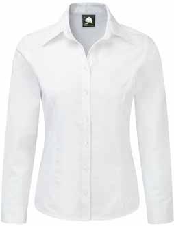SHIRTS & BLOUSES 61 THE CLASSIC OXFORD SHORT SLEEVE BLOUSE Product code: 5550-15 Cotton rich oxford blouse Princess seams for a flattering silhouette Back darts for added shape Semi fitted Sizes: 6