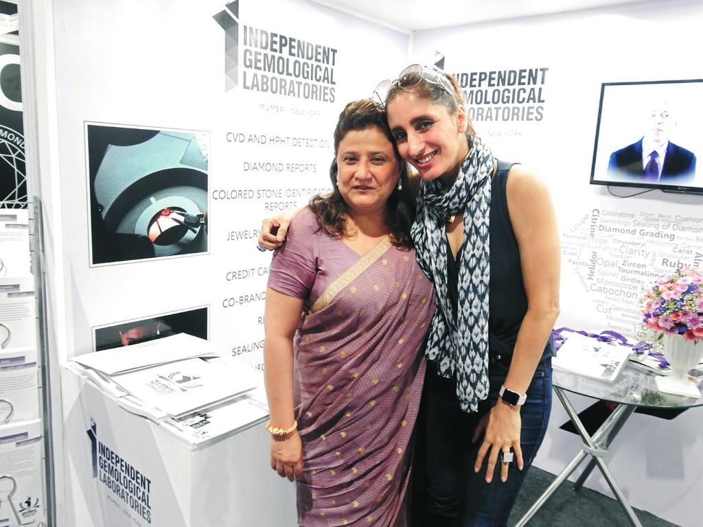 COVER STORY Farah Khan launches IGL Education Programme Renowned jewellery designer and gemmologist Farah Khan Ali launched Independent Gemological Laboratories (IGL) education programmes for the