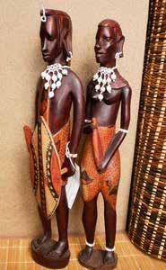 Sculpture Masai King & Queen Striking wood Masai