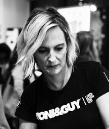 CreATIVE KATY REEVE National Creative Director TONI&GUY Australia Katy has over 20 years in the hair industry and is responsible for motivating, inspiring and driving the TONI&GUY Education team.