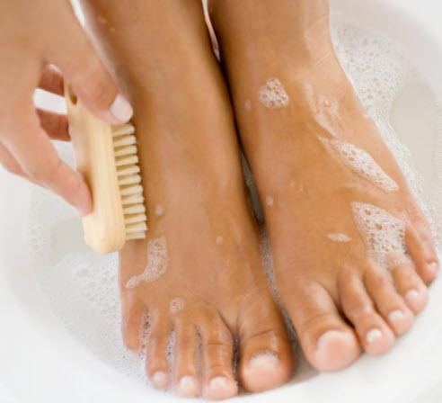 . Keep Moisture at Bay Moisture in the form of sweat and water acts as a breeding ground for bacteria. So, keep your feet fresh and dry at all times including the spaces between the toes.